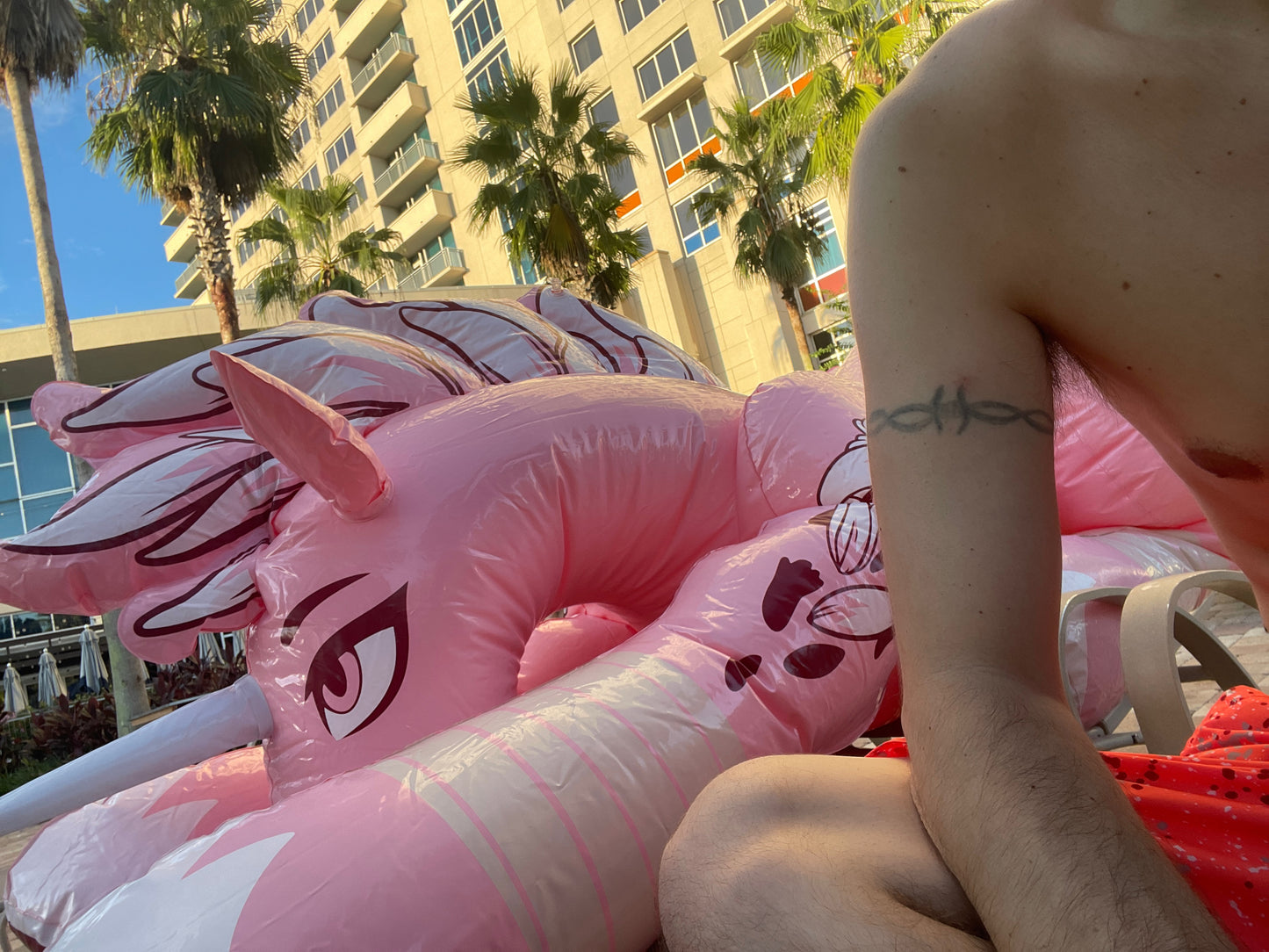 Inflatable unicorn sph blank blue