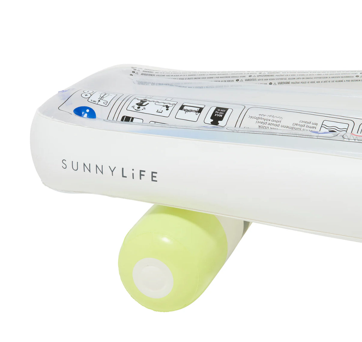 Inflatable skateboard by sunnylife