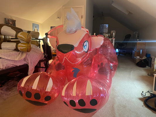 Inflatable world skunk vid
