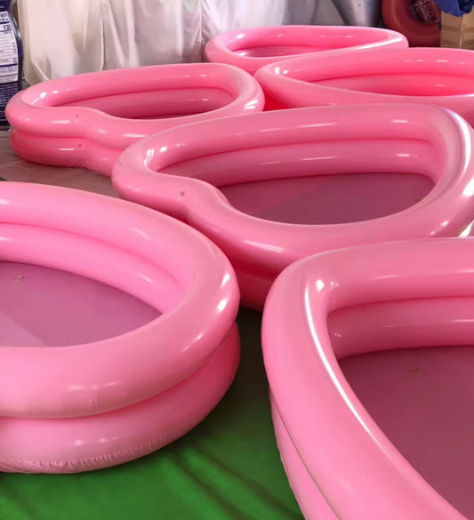 Inflatable heart play pool